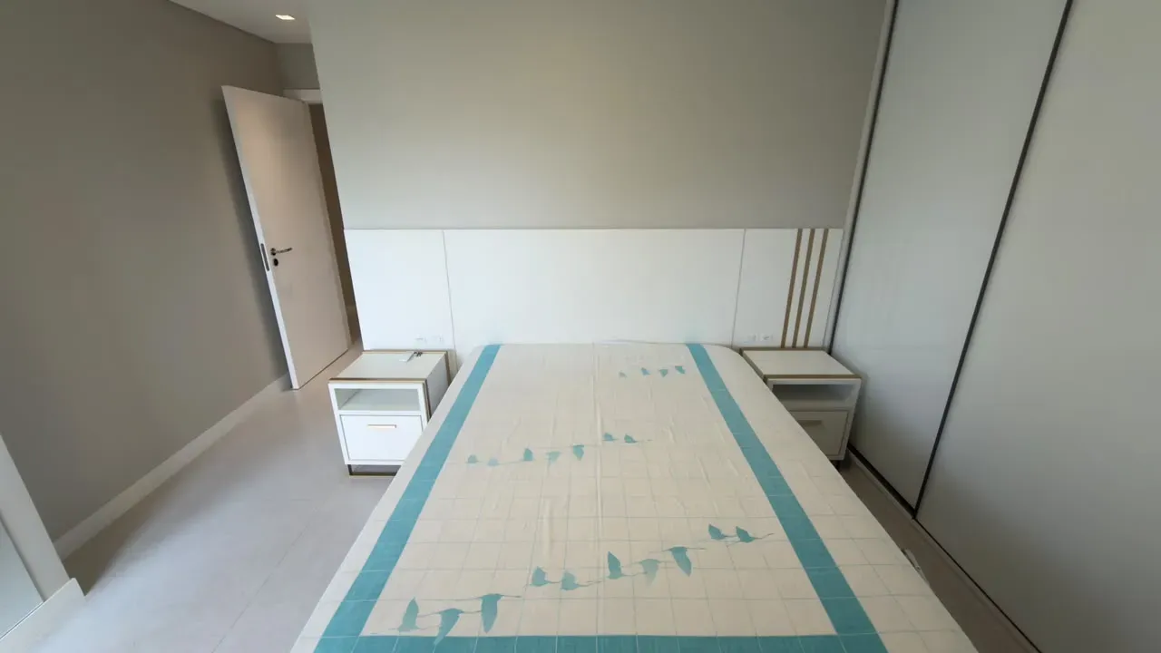 Furnished apartment with open-plan kitchen and 3 en-suites — photo 5