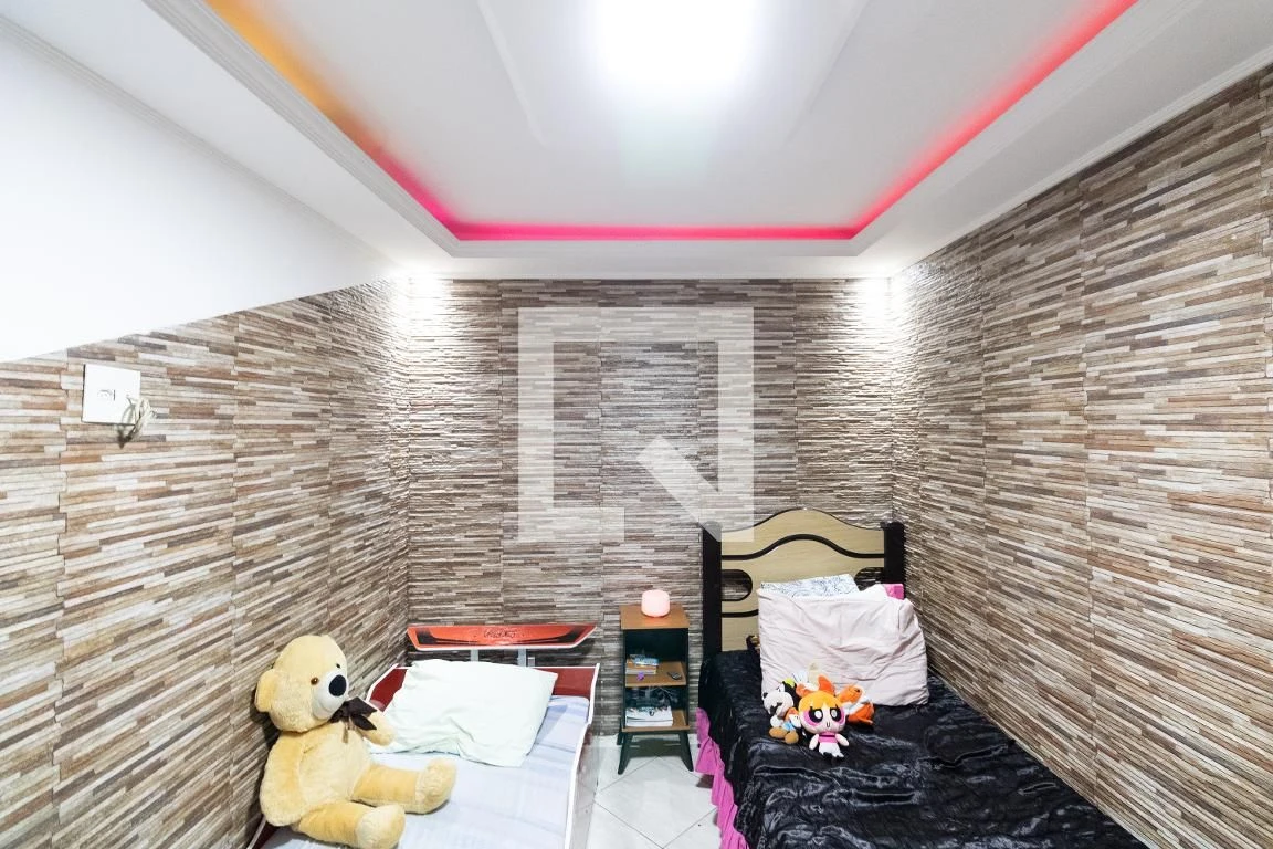 Furnished studio with 1 bedroom and 2 bathrooms — photo 18