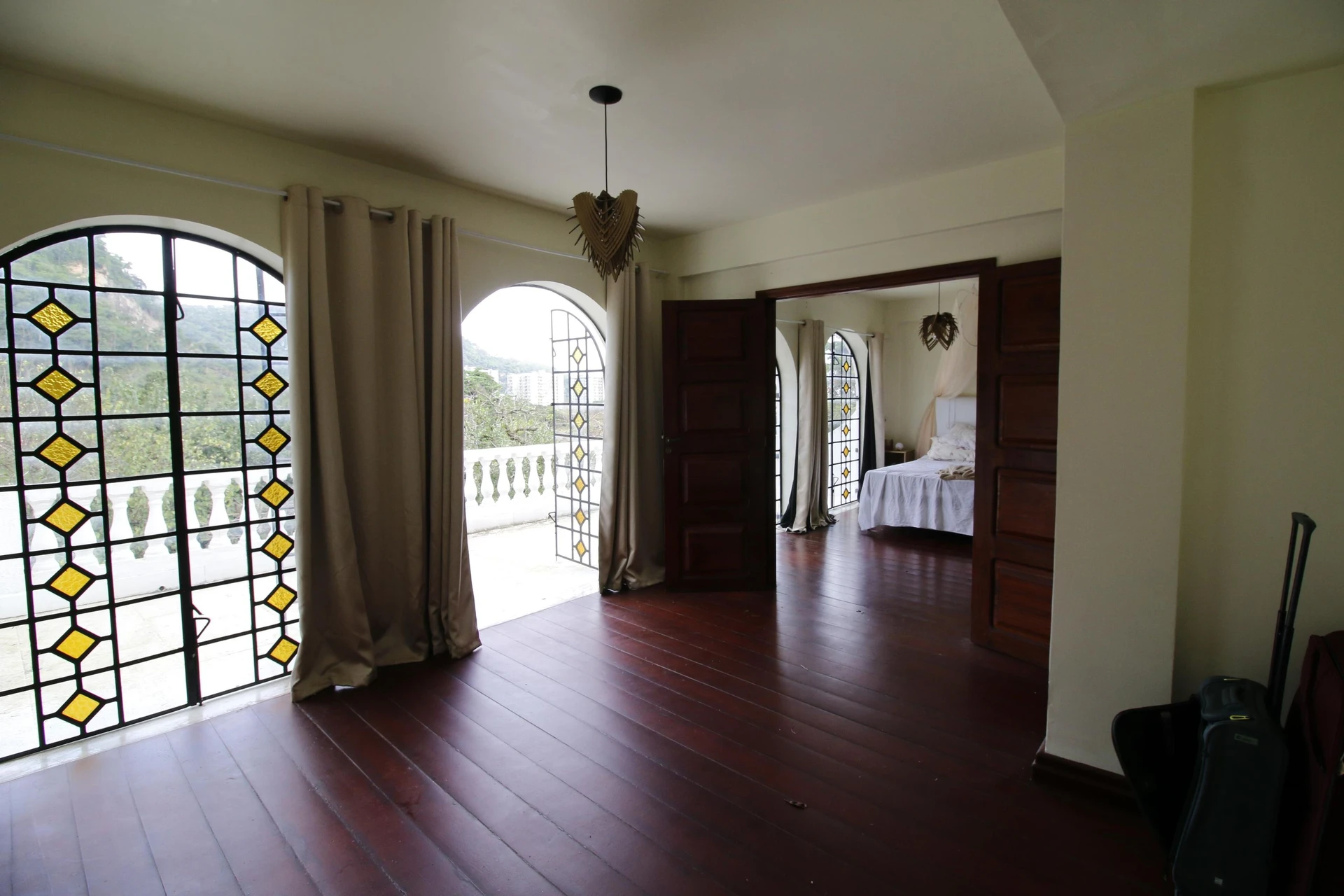 Mountain view in a 3-bedroom house, 460 m² — photo 16