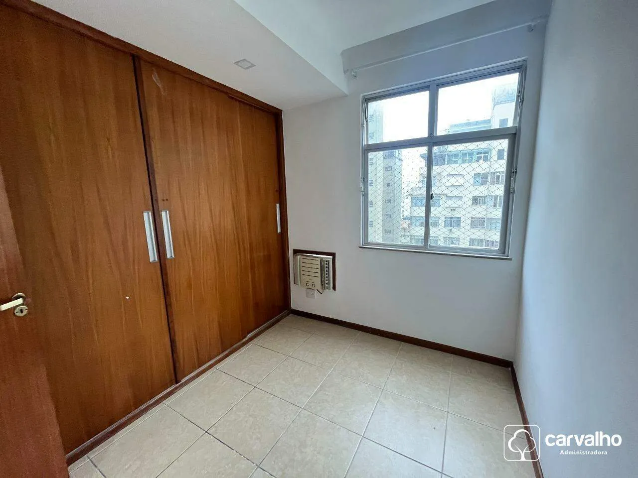 148 m² apartment with a bathtub and a water view — photo 8