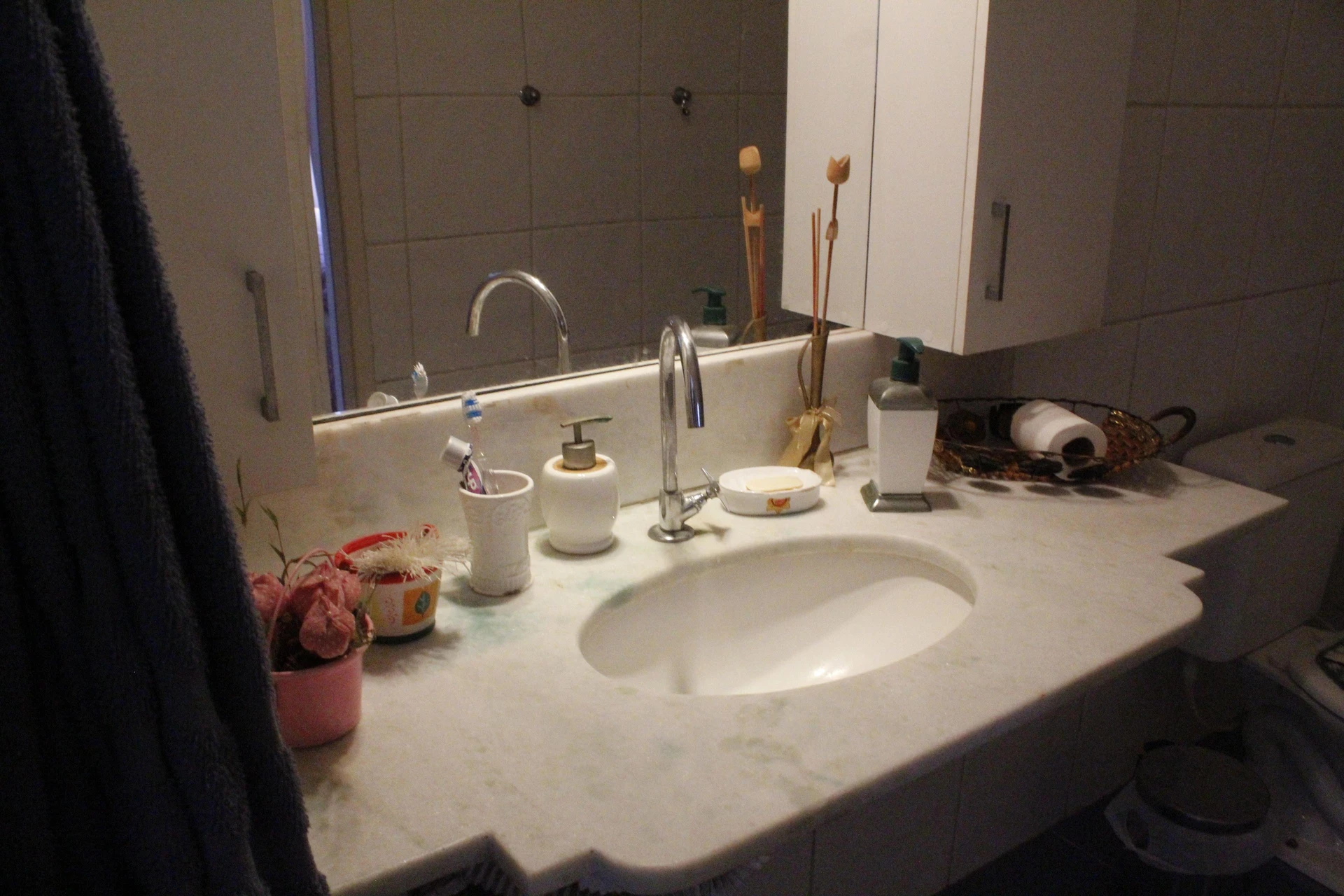 Furnished 4-bedroom house with private balcony — photo 46