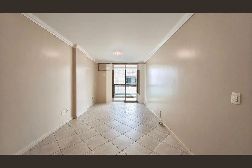 Apartamento com 3 suítes, varanda e 193 m² — photo 25