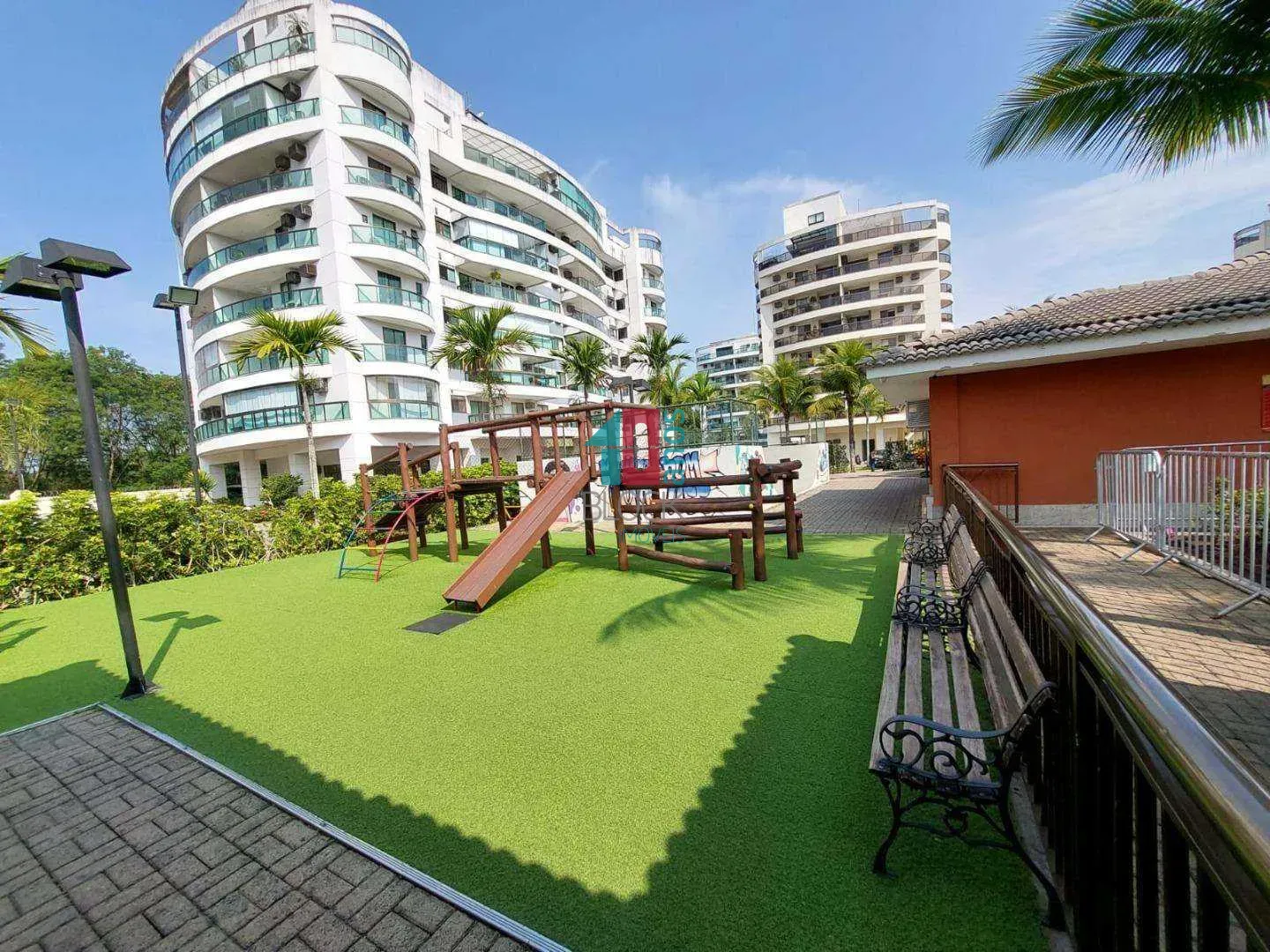 Furnished 72 m² apartment with 2 bedrooms and suite — photo 22