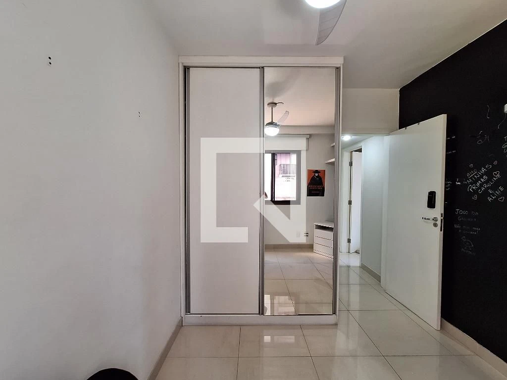 Furnished 3-bedroom apartment with 3 bathrooms — photo 26