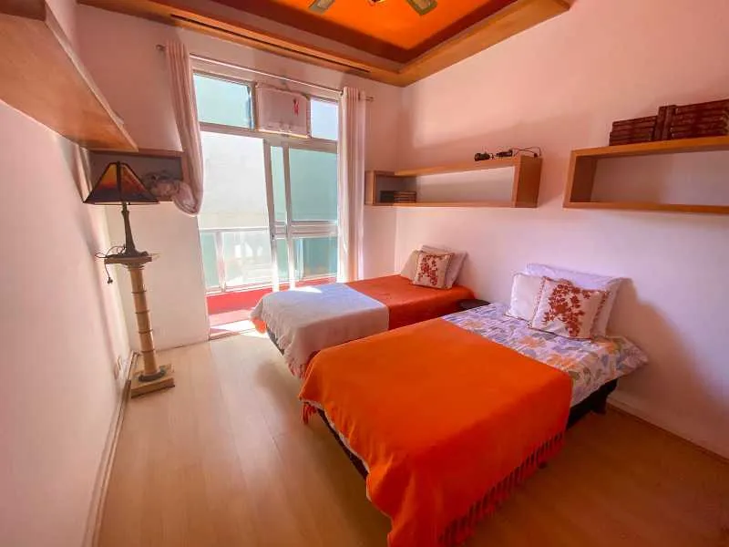 Triplex penthouse with 4 bedrooms and a balcony — photo 8