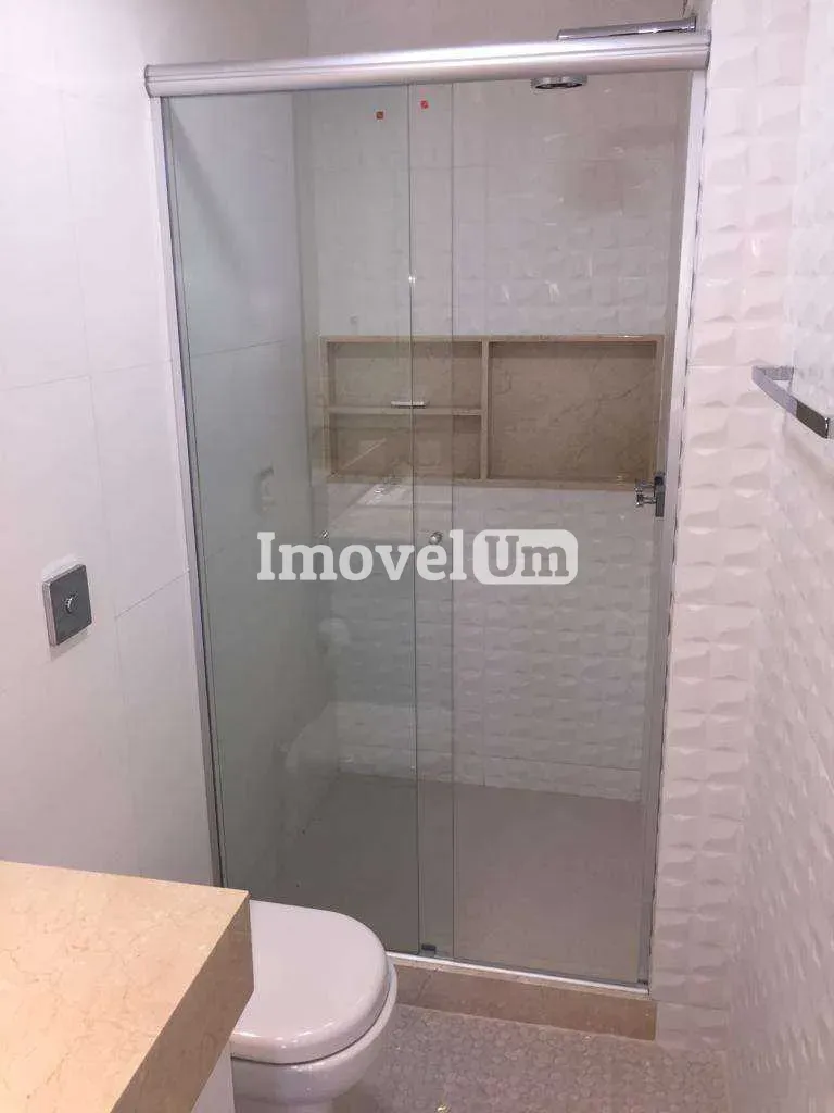 Apartment with 3 bedrooms and built-in wardrobes — photo 24