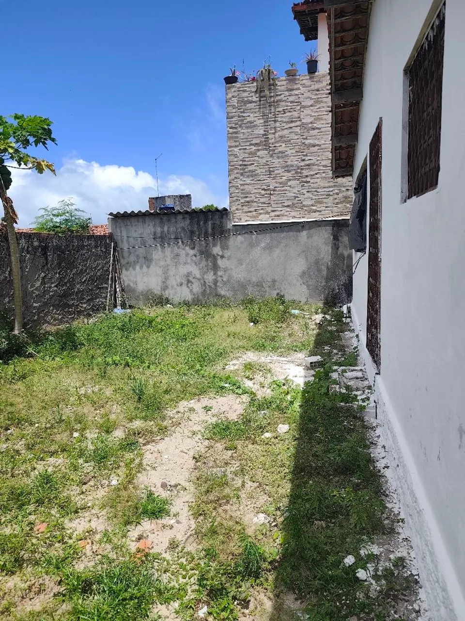 Unfurnished house with 3 bedrooms and 2 bathrooms — photo 11