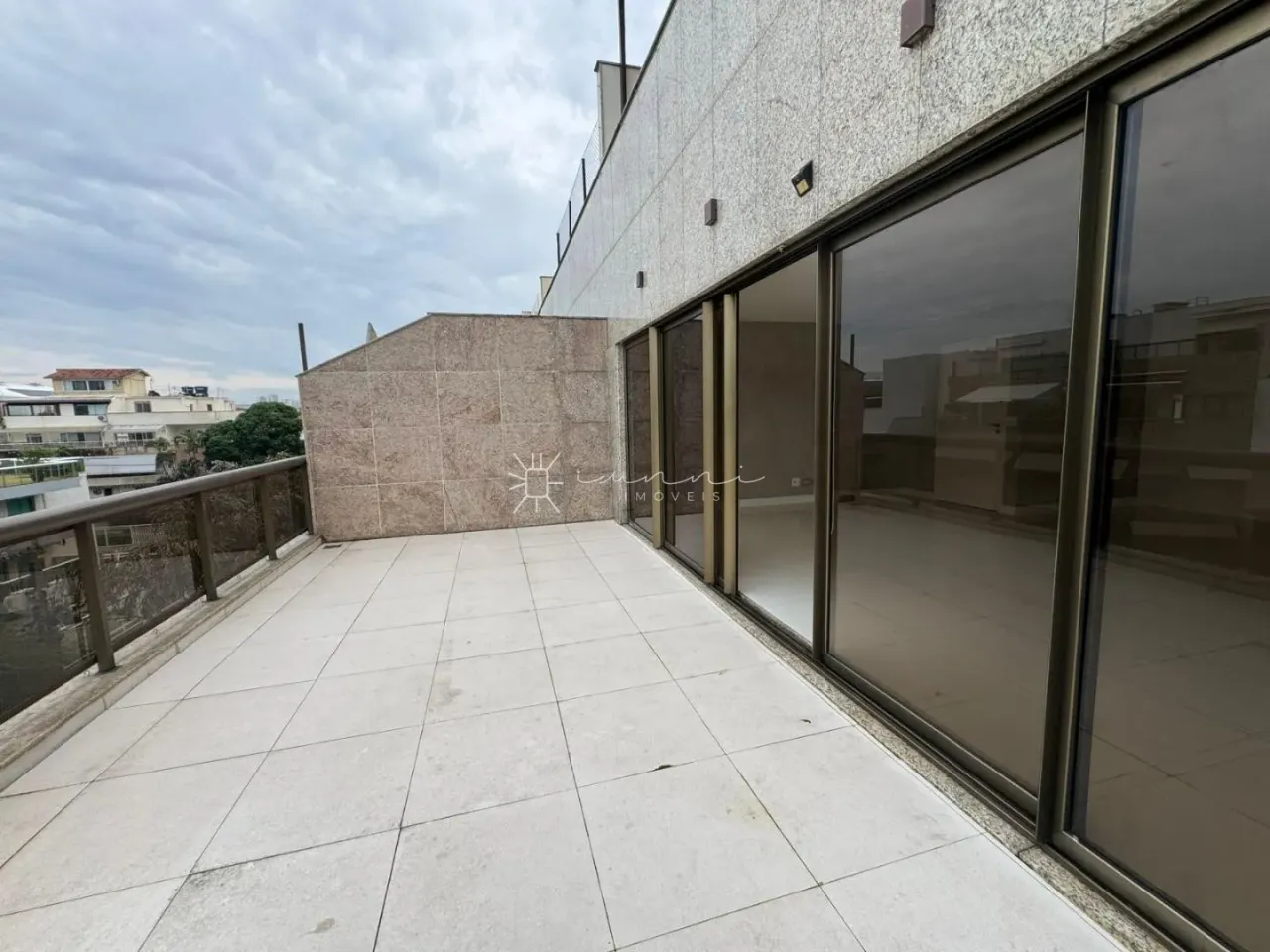 Apartamento com 4 quartos e 5 banheiros com terraço — photo 8