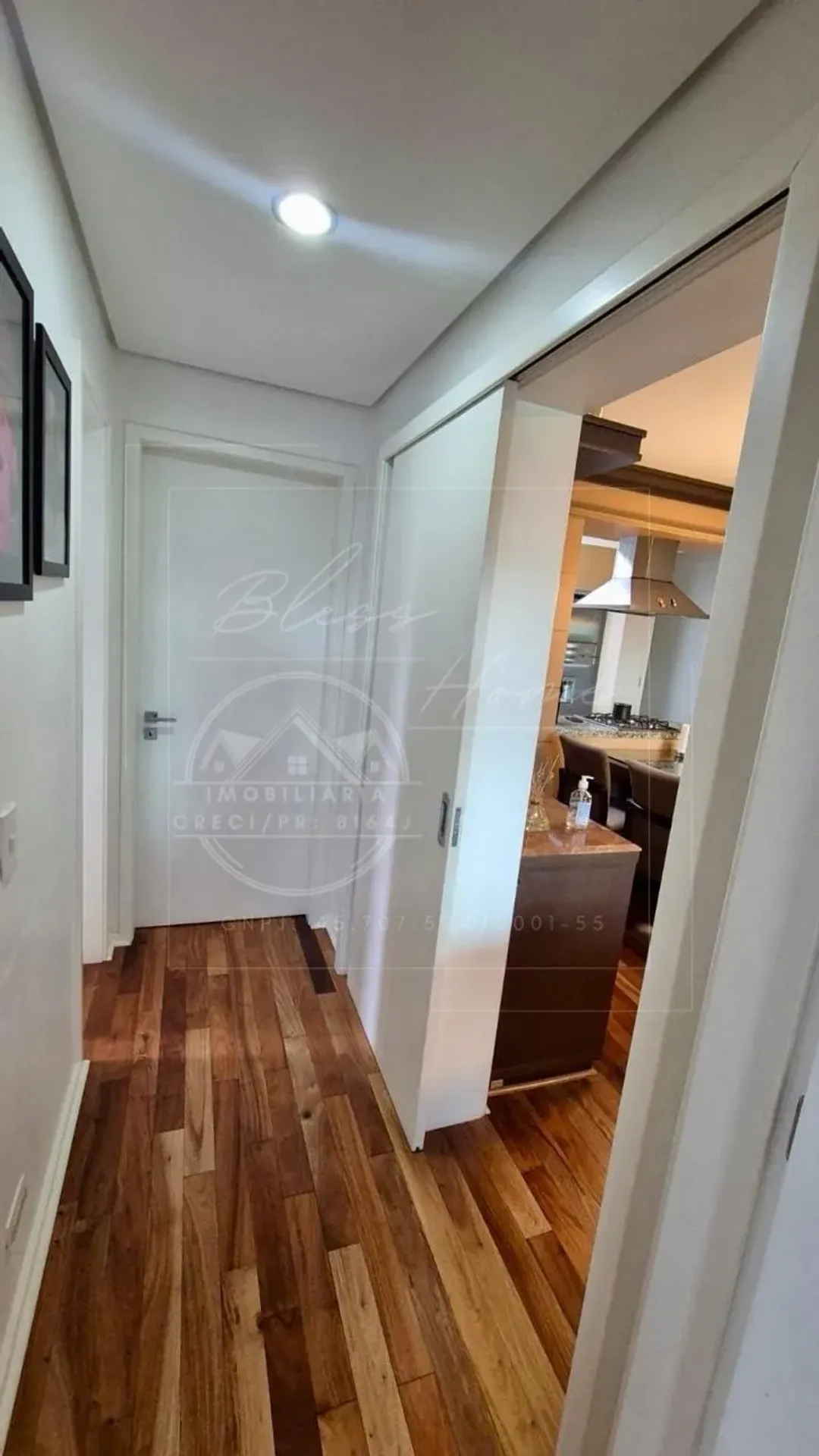 2-bedroom apartment in a building with a gym — photo 26