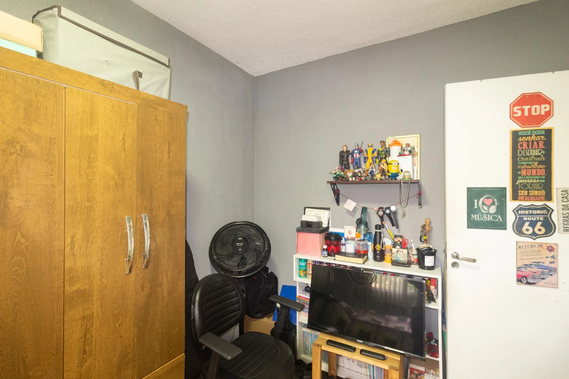 Furnished 2-bedroom apartment with 1 bathroom and parking — photo 22