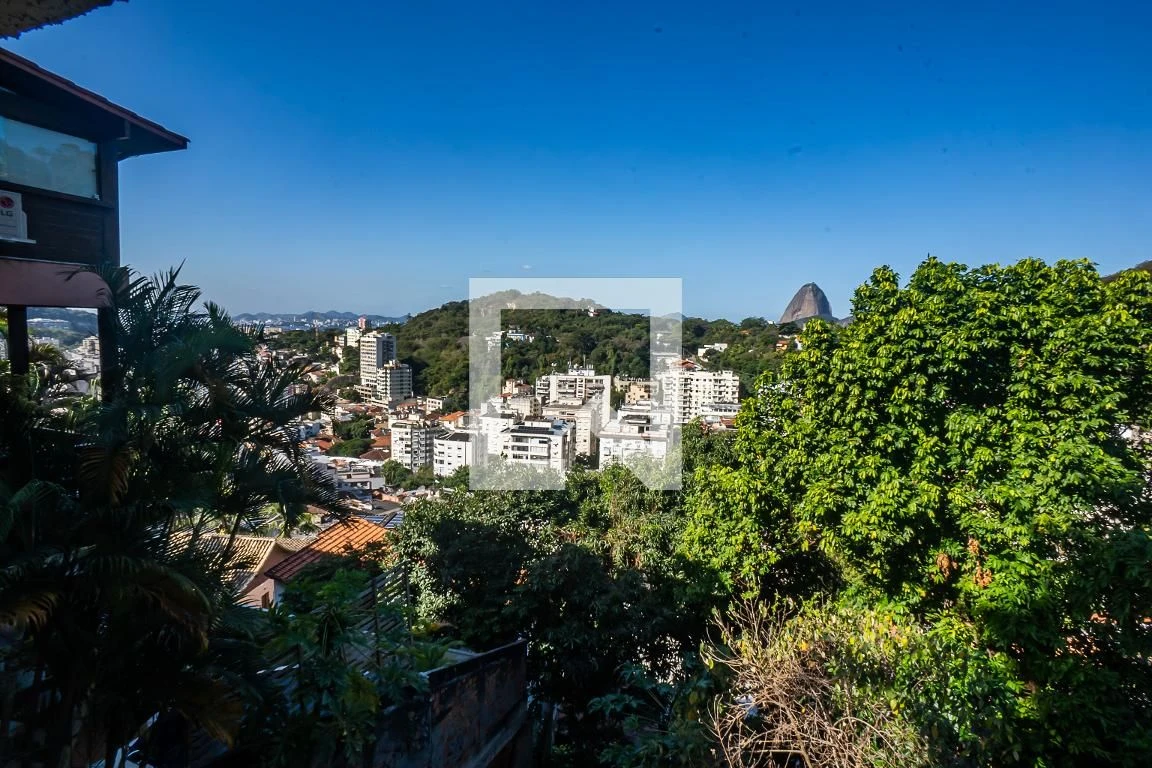 Casa mobiliada, 120 m², com janelas do piso ao teto — photo 46