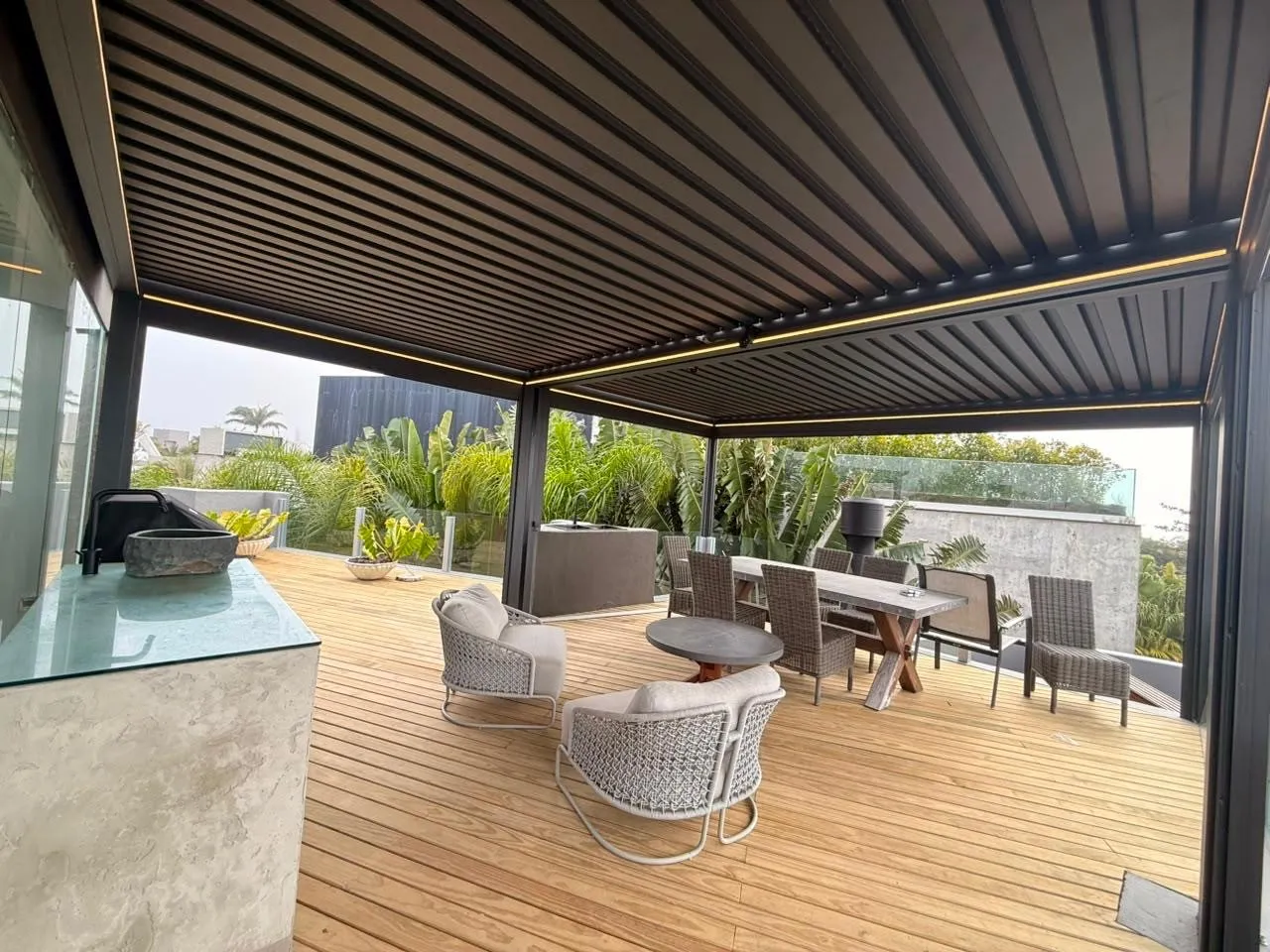 Casa de 5 quartos com vista para a água, Jurerê