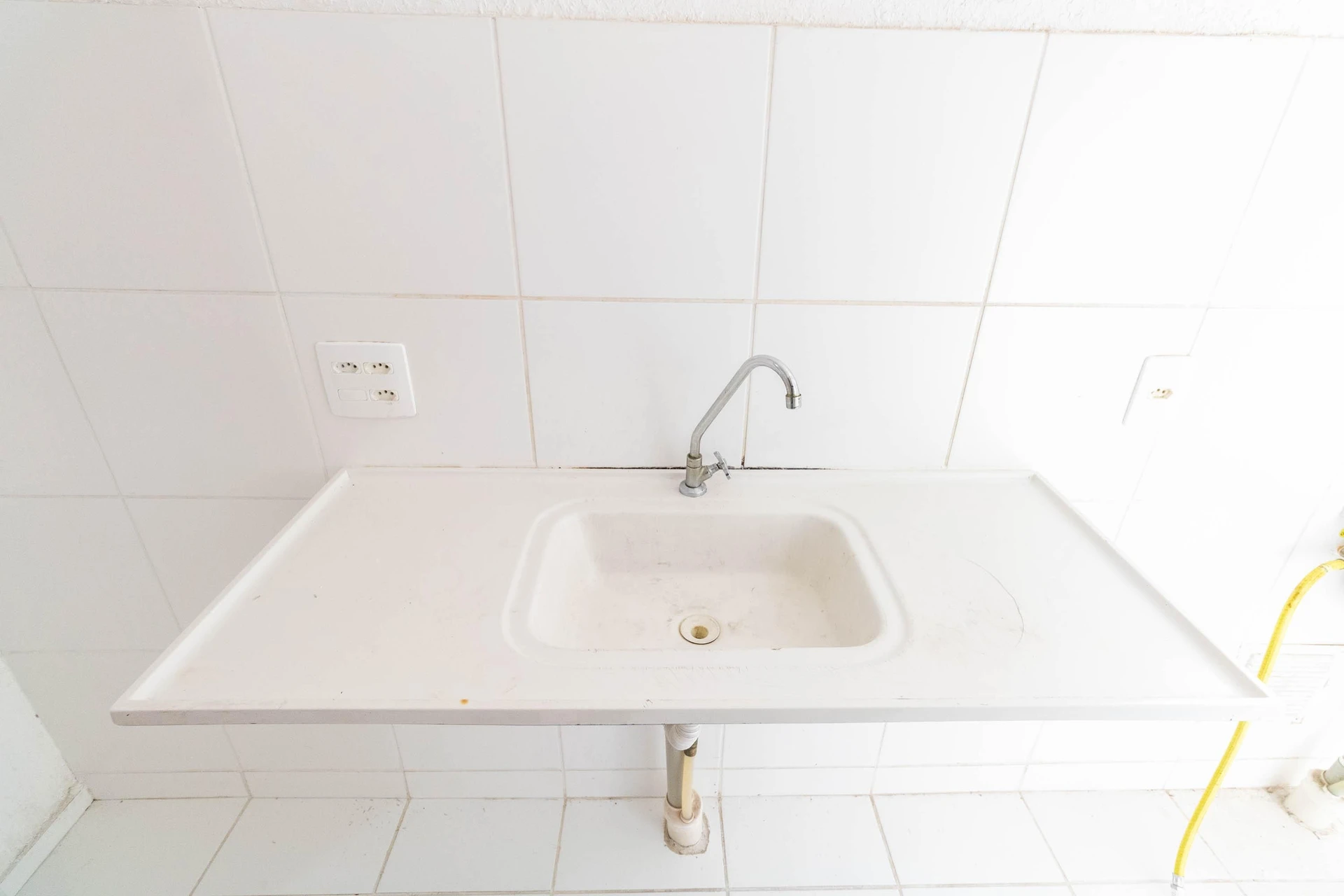 Квартира без меблів з 2 спальнями та 1 місцем — photo 13