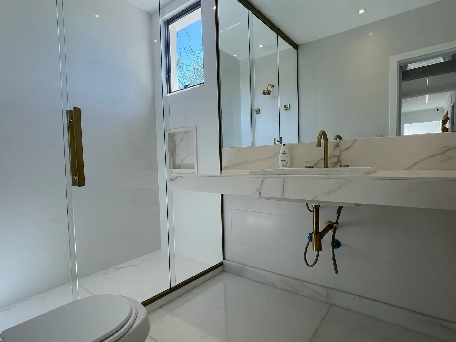 Casa mobiliada com 5 quartos, 5 banheiros e 1.000 m² — photo 42
