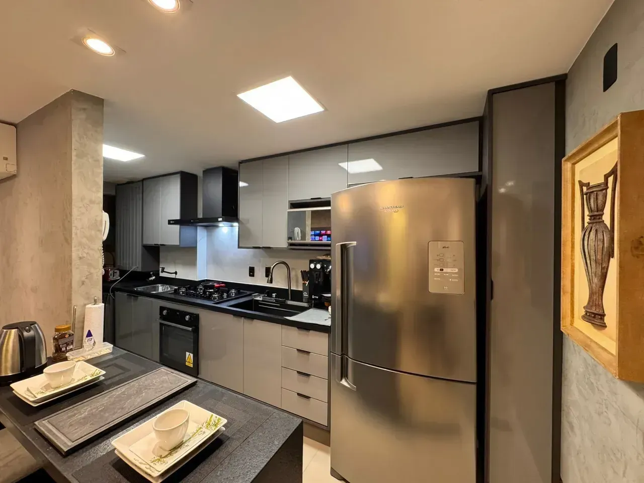 Furnished apartment with 3 bedrooms and an open kitchen — photo 2