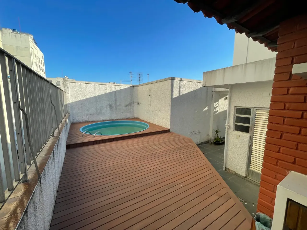 Furnished apartment with 4 bedrooms and a closed kitchen — photo 15