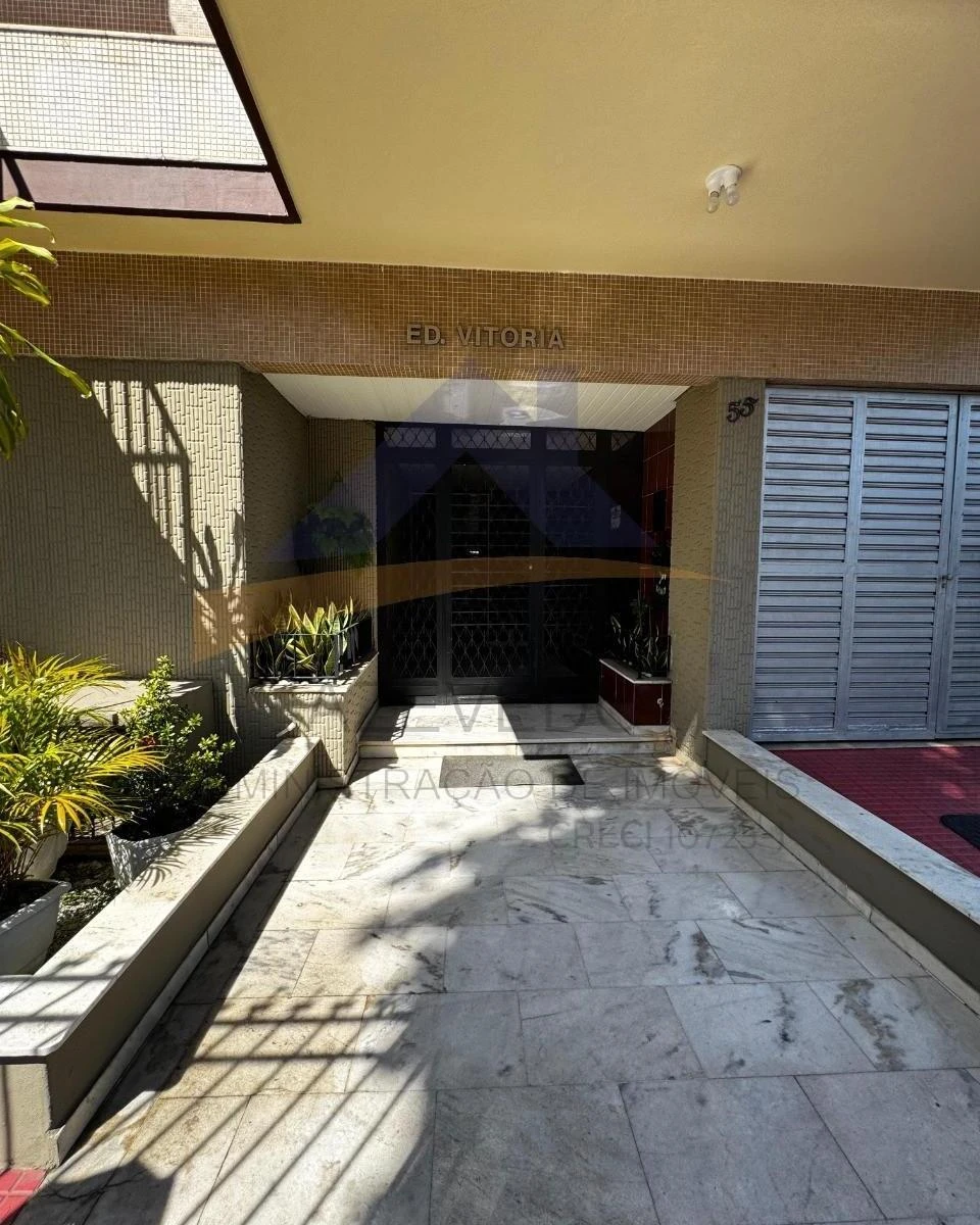 2-bedroom apartment with balcony and suite bathroom — photo 5