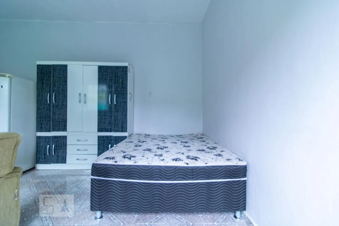 Unfurnished studio with 1 bedroom and 1 bathroom — photo 4