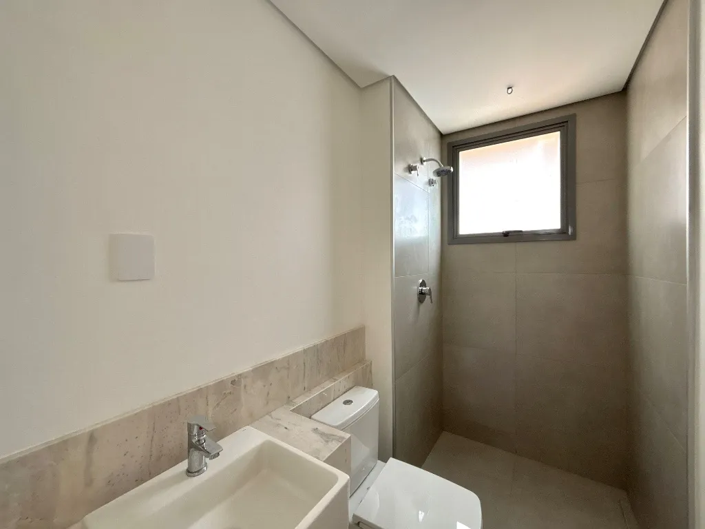 Apartamento mobiliado com 3 dormitórios e cozinha conceito aberto — photo 32
