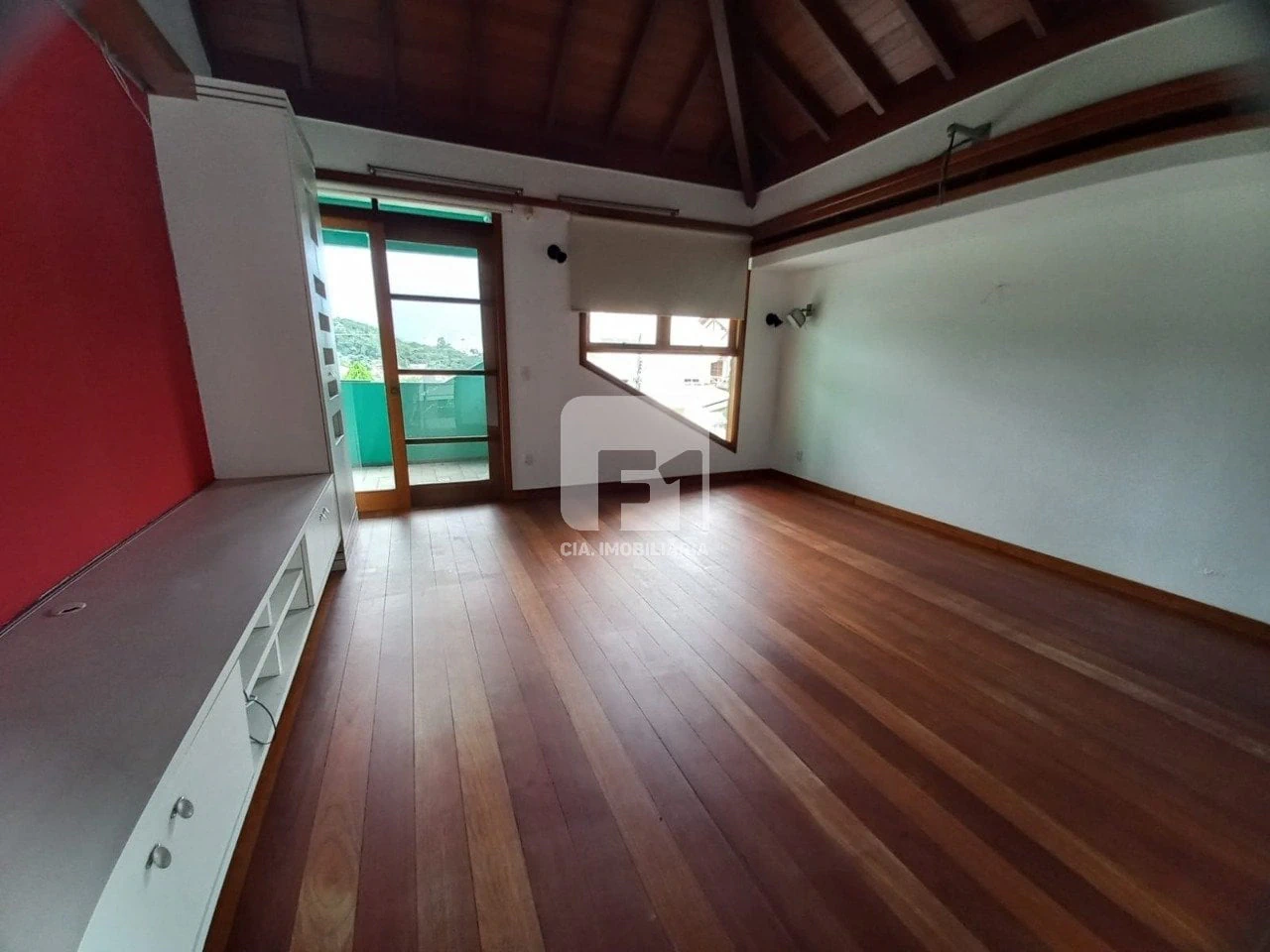 Casa de 5 dormitorios con bañera en Florianópolis — photo 13