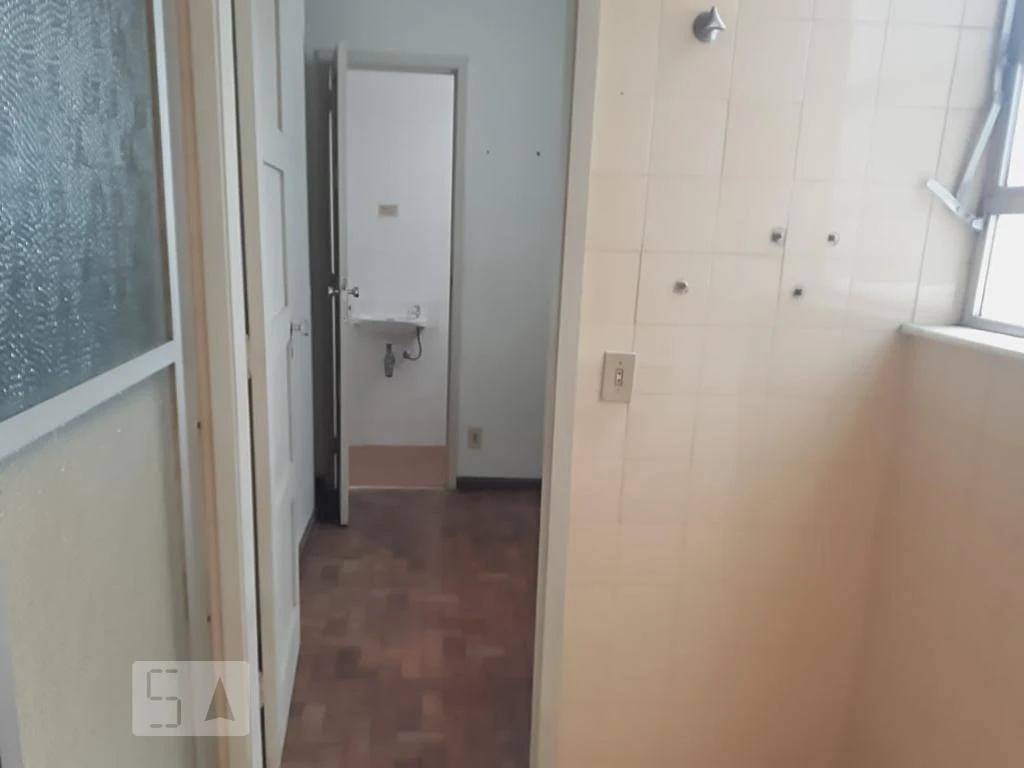 Apartment, 120 m², with wood or laminate floors — photo 4