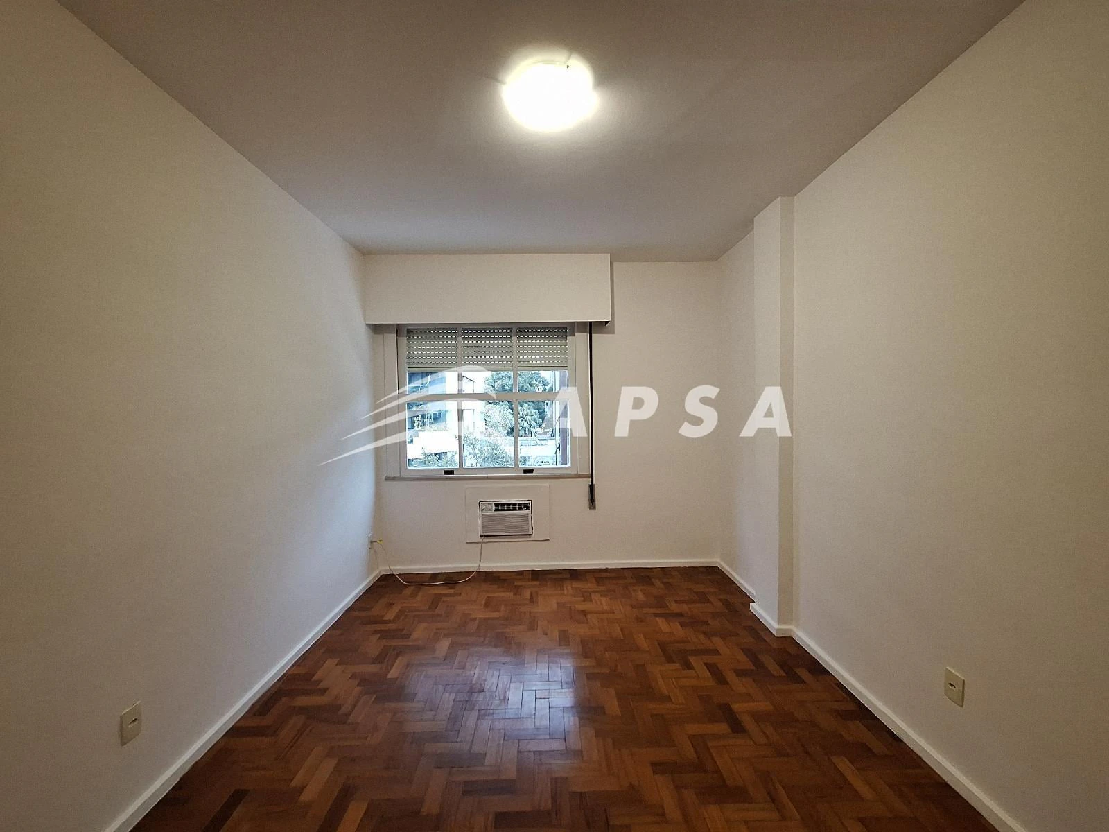 2-bedroom apartment with a mountain view — photo 3