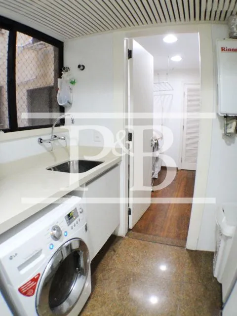 Apartamento com 3 dormitórios, 230 m² e varanda fechada — photo 30