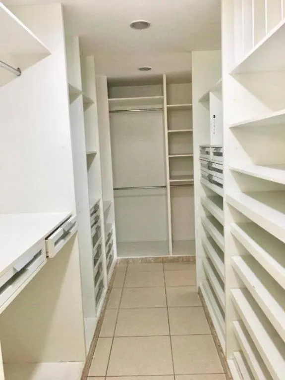 Квартира на 4-му поверсі із заскленим балконом — photo 21