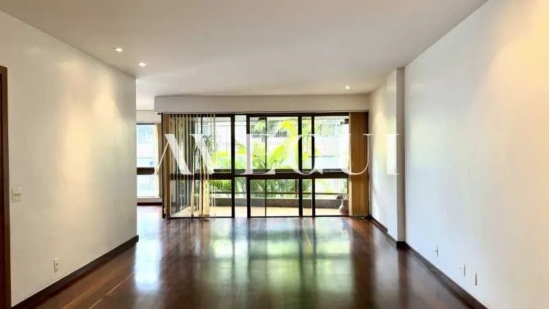 Apartamento 4 quartos com 2 suítes e jardim — photo 6