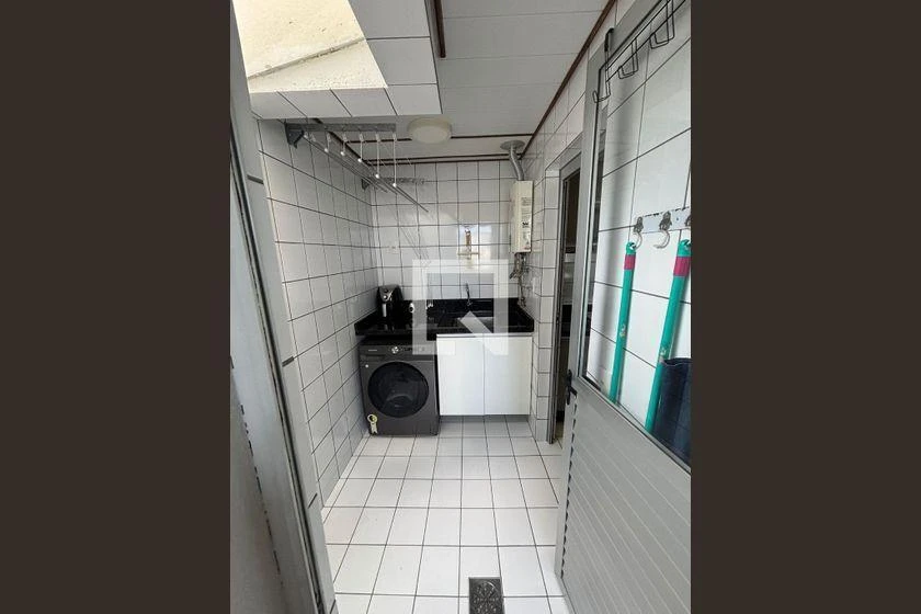 110 m² apartment with a home office and a washing machine — photo 6
