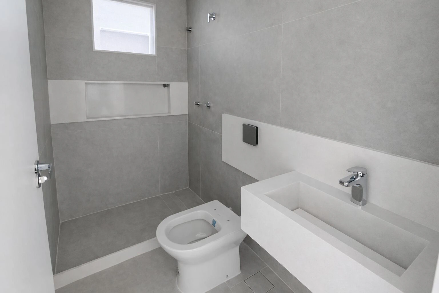 Unfurnished house with 4 en-suite bedrooms and 6 baths — photo 13