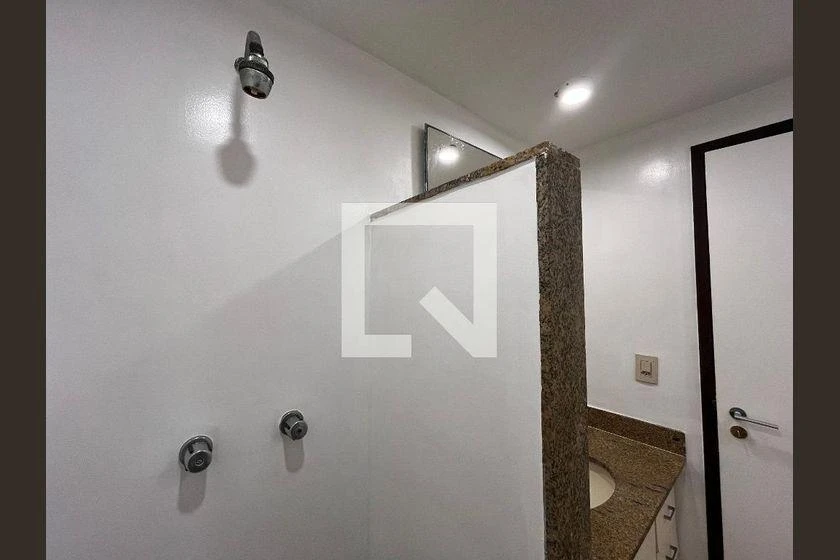 3-bedroom apartment with enclosed balcony and 2 parking spaces — photo 19