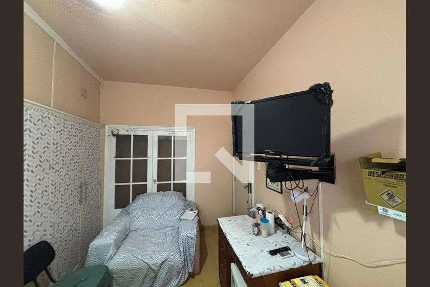 130 m² furnished apartment with 4 bedrooms and 2 baths — photo 17