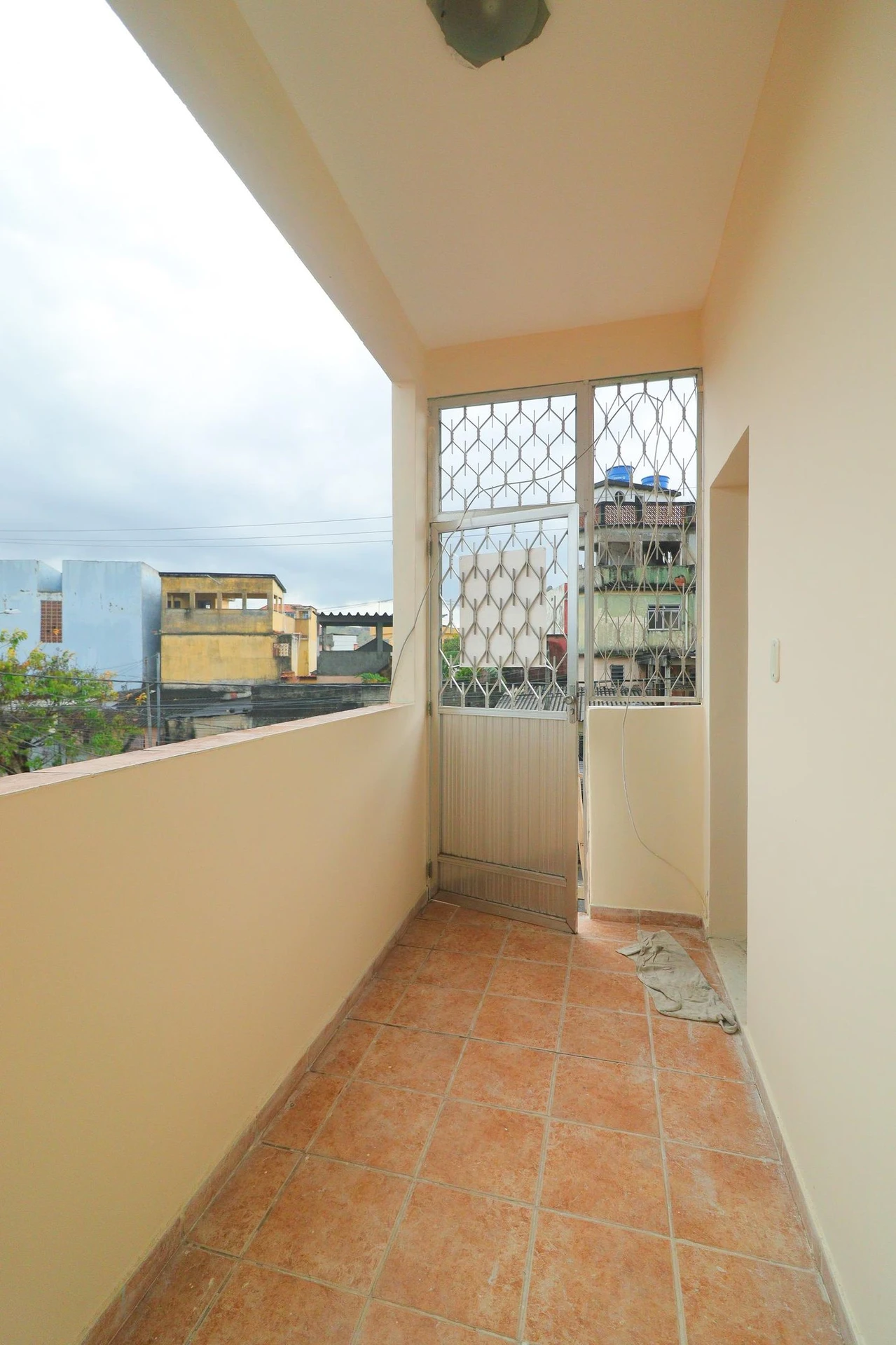 Rental apartment with 2 bedrooms and 2 bathrooms — photo 32