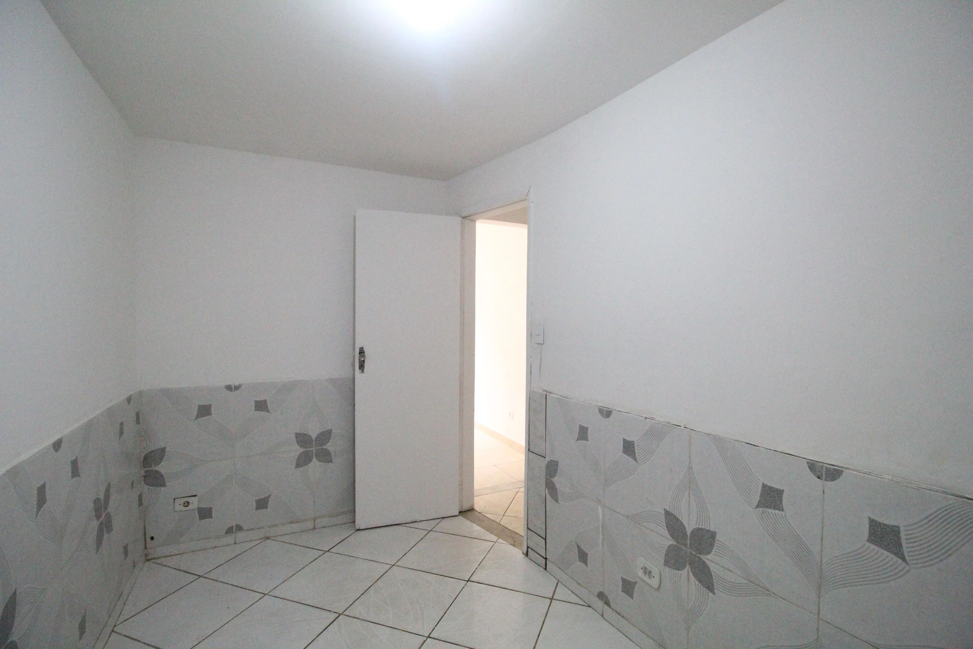 House with 1 bedroom and 1 bathroom with electric shower — photo 20