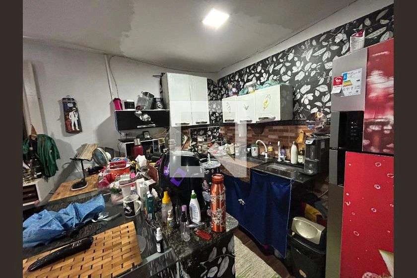 55 m² apartment with 3 bedrooms and a laundry area — photo 4