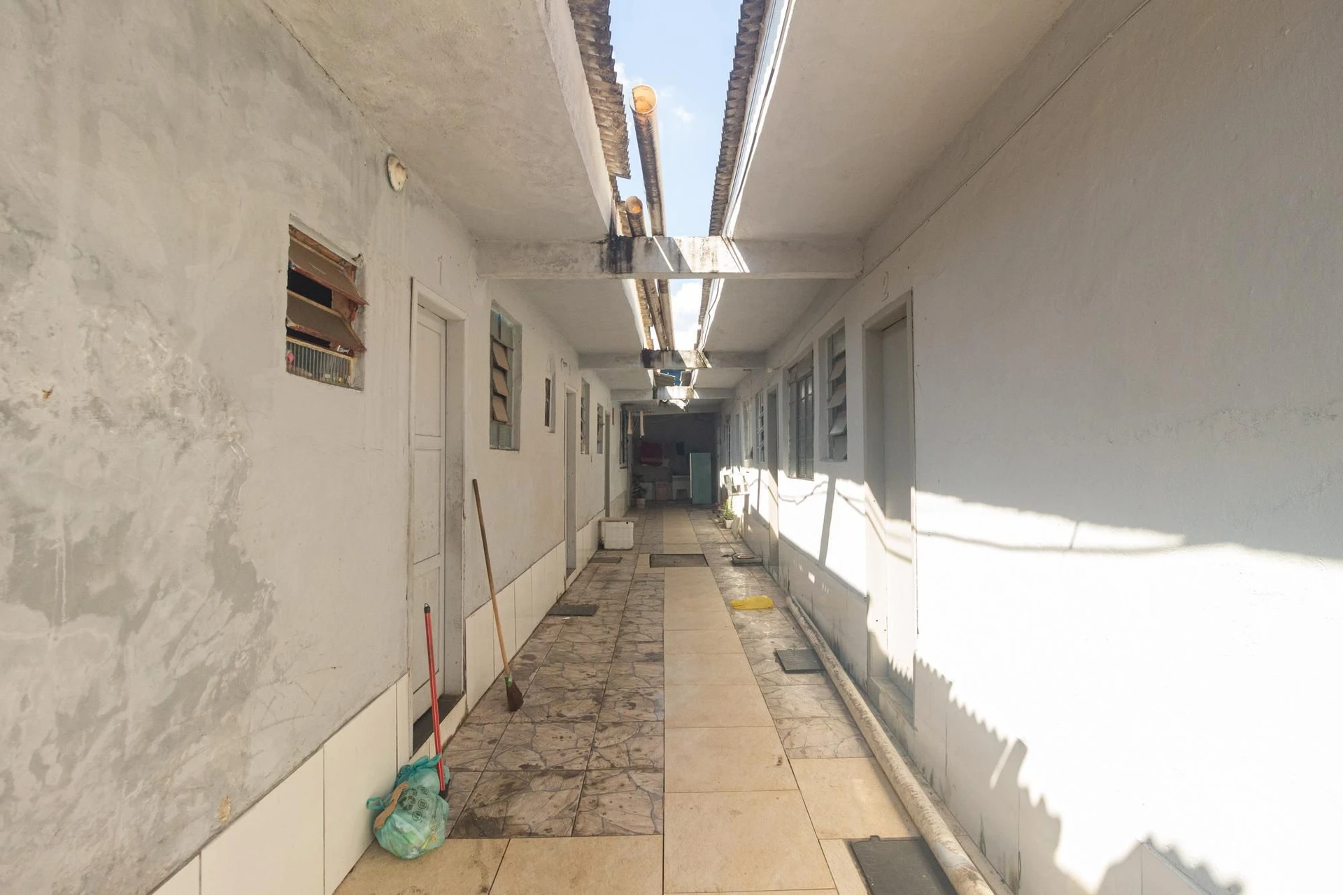 1-bedroom unfurnished studio with 1 bathroom and parking — photo 20