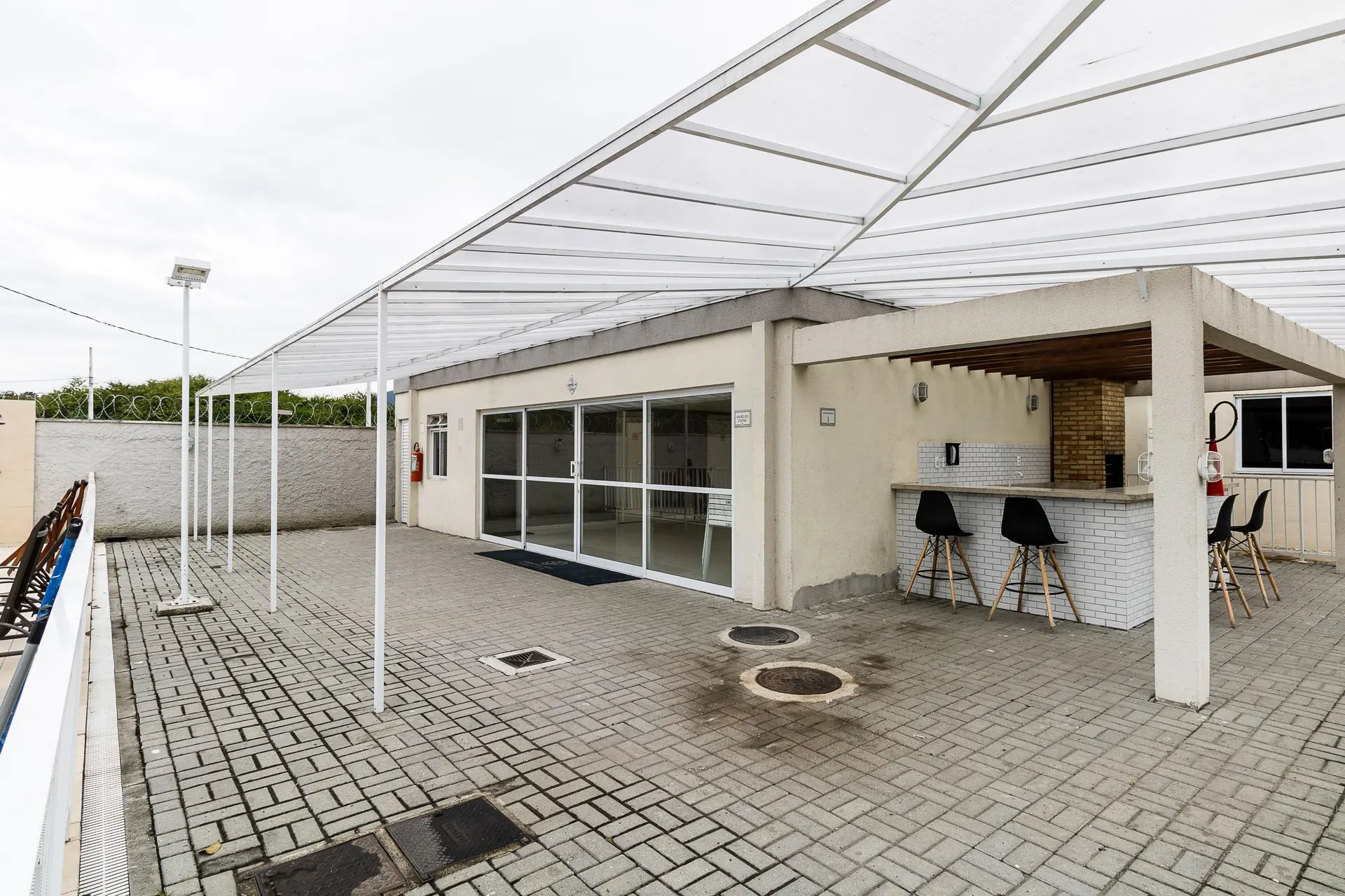 Apartamento de 2 quartos em condomínio com academia — photo 26