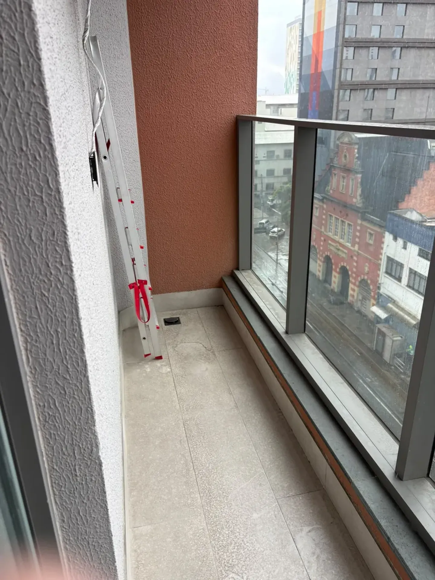 2-bedroom apartment in a building with a sauna — photo 12