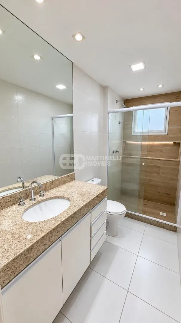 Balcony with a grill in a 3-bedroom apartment, 264 m² — photo 18