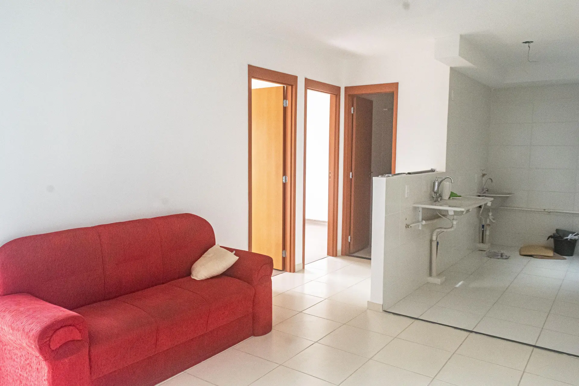 Unfurnished 2-bedroom apartment with a private garden