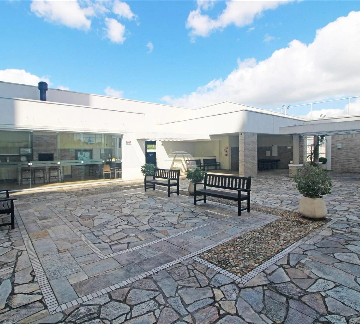 Furnished apartment, 70 m², with a grill on the balcony — photo 13