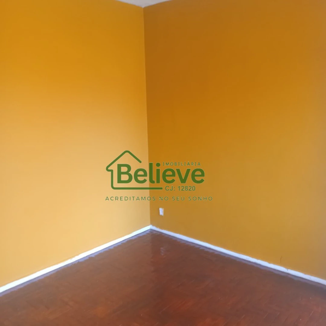 Casa, 42 m², com piso de madeira ou laminado — photo 7