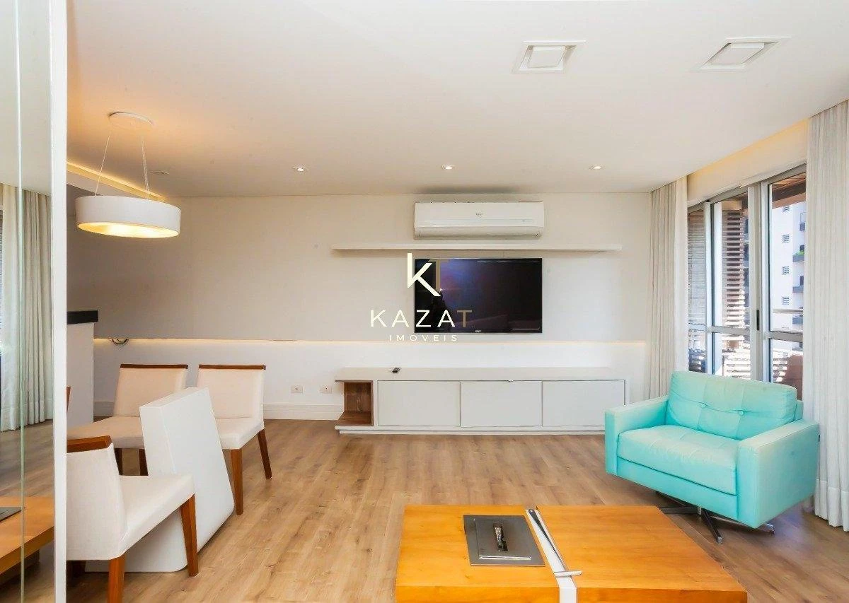 Furnished apartment with 2 bedrooms, 2 parking spots and balcony