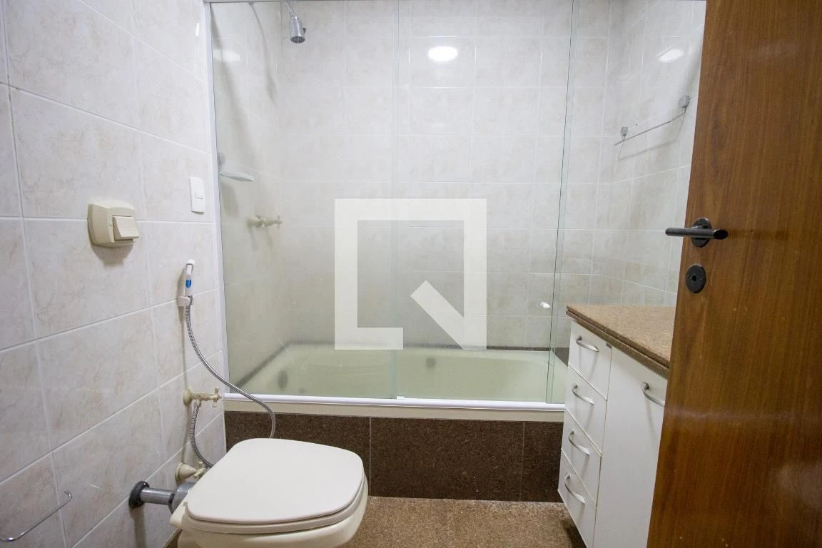 Apartment, 184 m², with a bathtub — photo 15