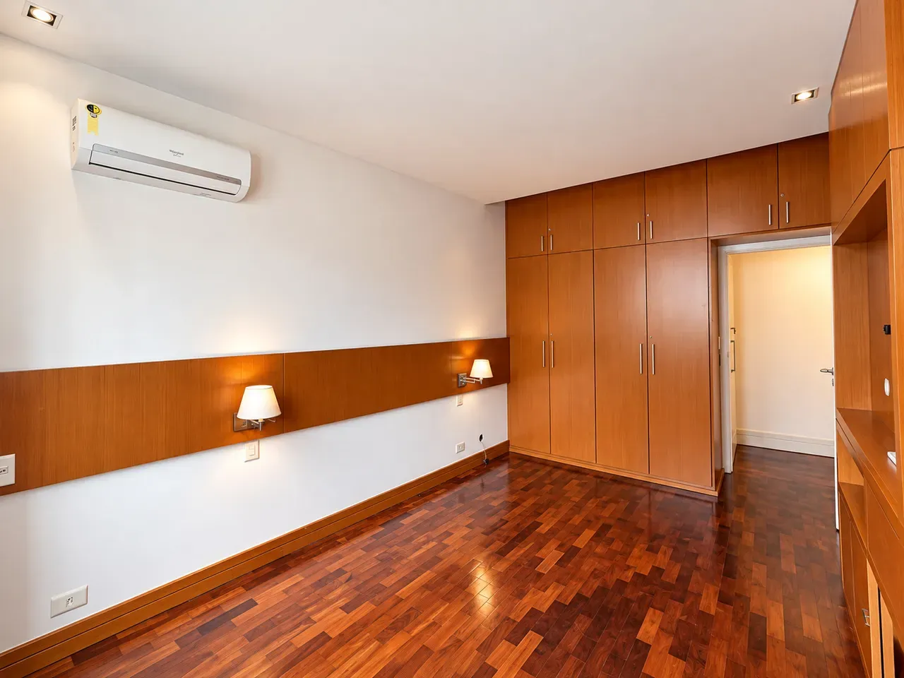 3-bedroom apartment with a dishwasher in Rio de Janeiro — photo 5