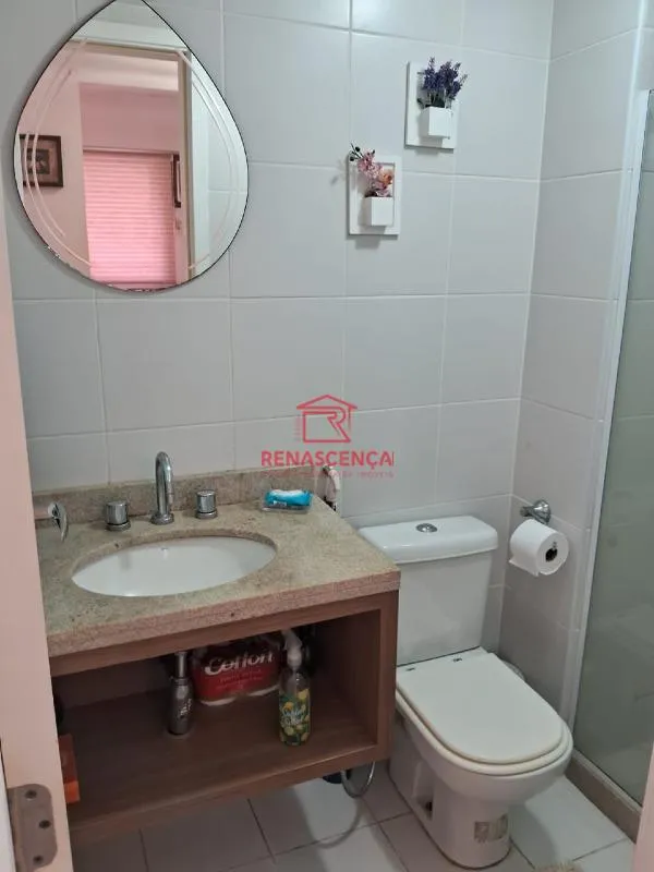 2-bedroom apartment in a building with a tennis court — photo 10