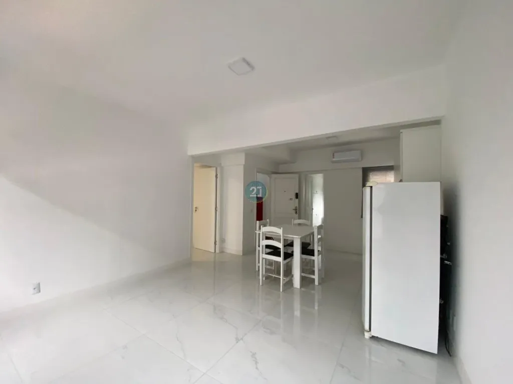 Apartment with open-plan kitchen and 1 bedroom — photo 6