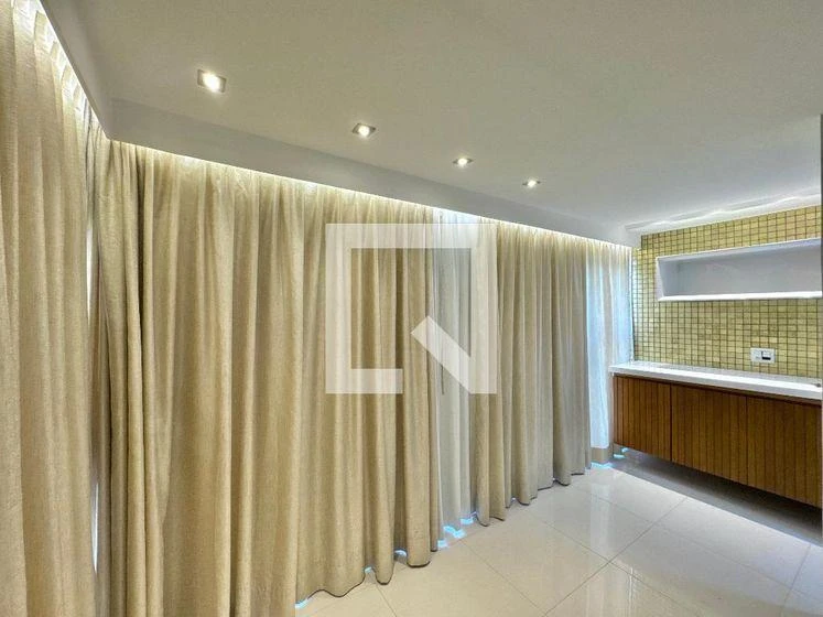 2-bedroom apartment with a walk-in closet in Rio de Janeiro — photo 39