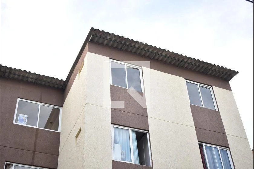2-bedroom apartment in a building with a pool — photo 8